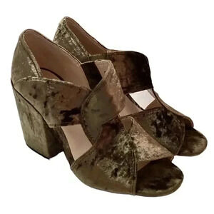 Cabi Interlock Women 7 Crushed Velvet Block Heels Green Chunky Slip On Open Toe